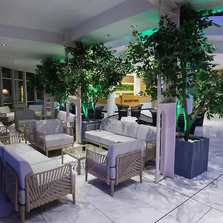 ホテル Bavaro 4*